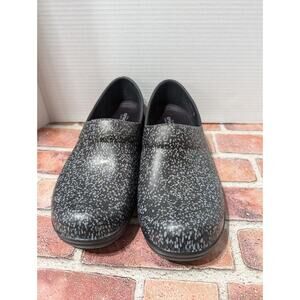 CROCS Neria Pro II Dual Comfort Slip On Nursing Clogs BLACK Women’s Size 11